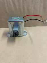 Load image into Gallery viewer, FACET 12V ELECTRONIC FUEL PUMP 40106
