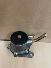 Load image into Gallery viewer, DEUTZ ENGINE LIFT PUMP M1965, FL1011, FL2011, FL2011T CROW FOOT TYPE
